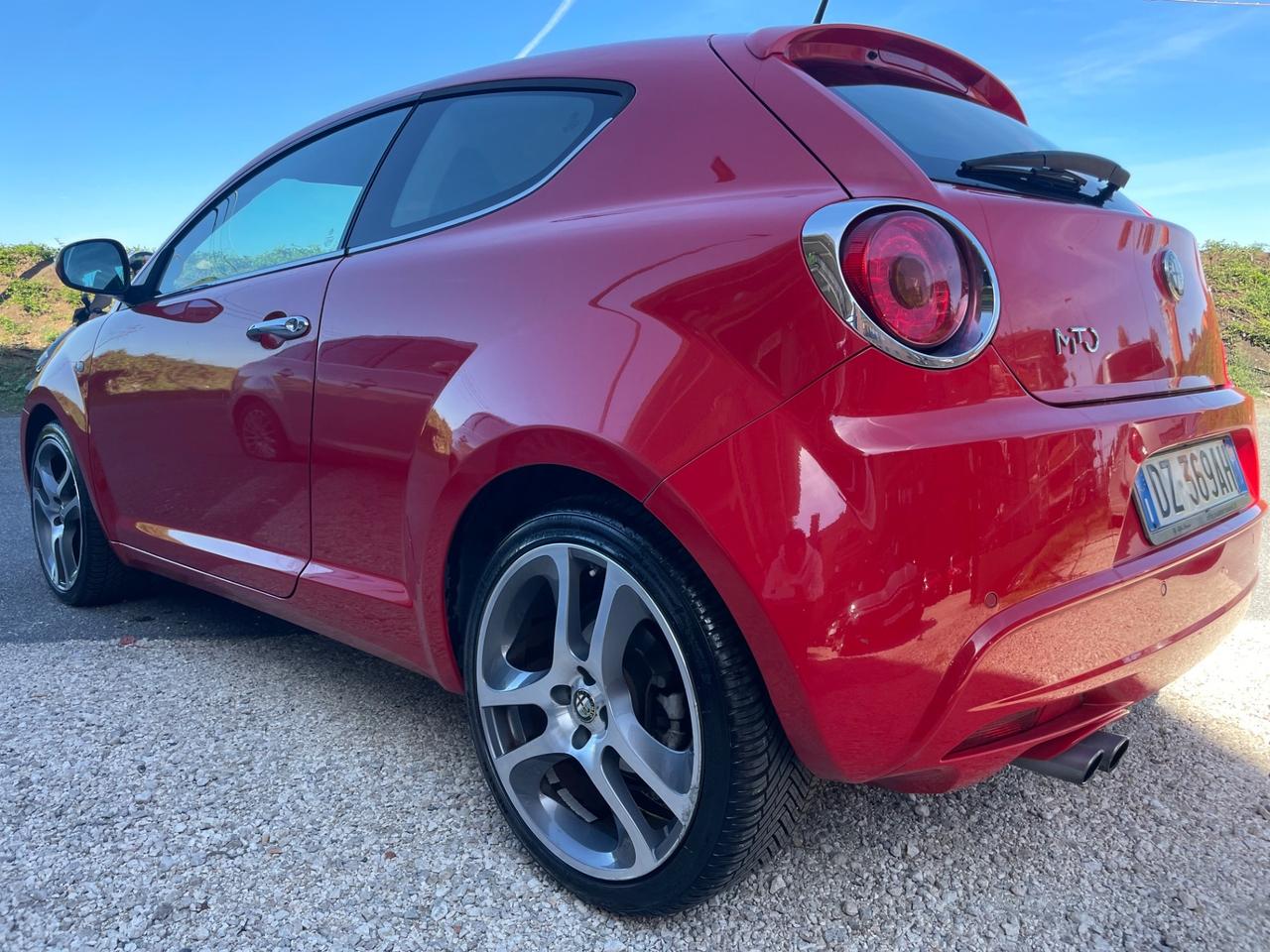 Alfa Romeo MiTo 1.4 T 155 CV Distinctive Sport Pack