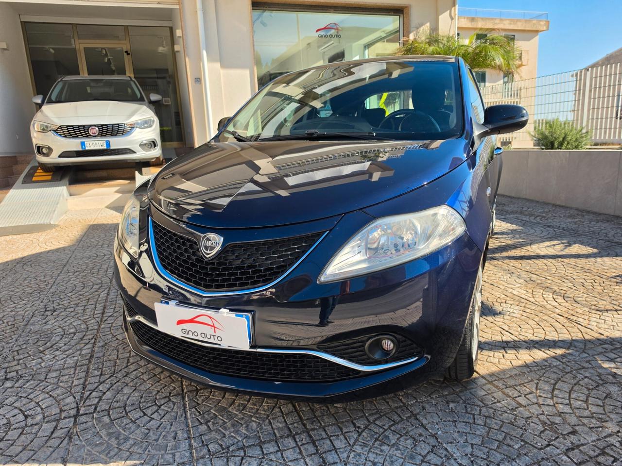 Lancia Ypsilon 1.2 69 CV 5 porte Gold