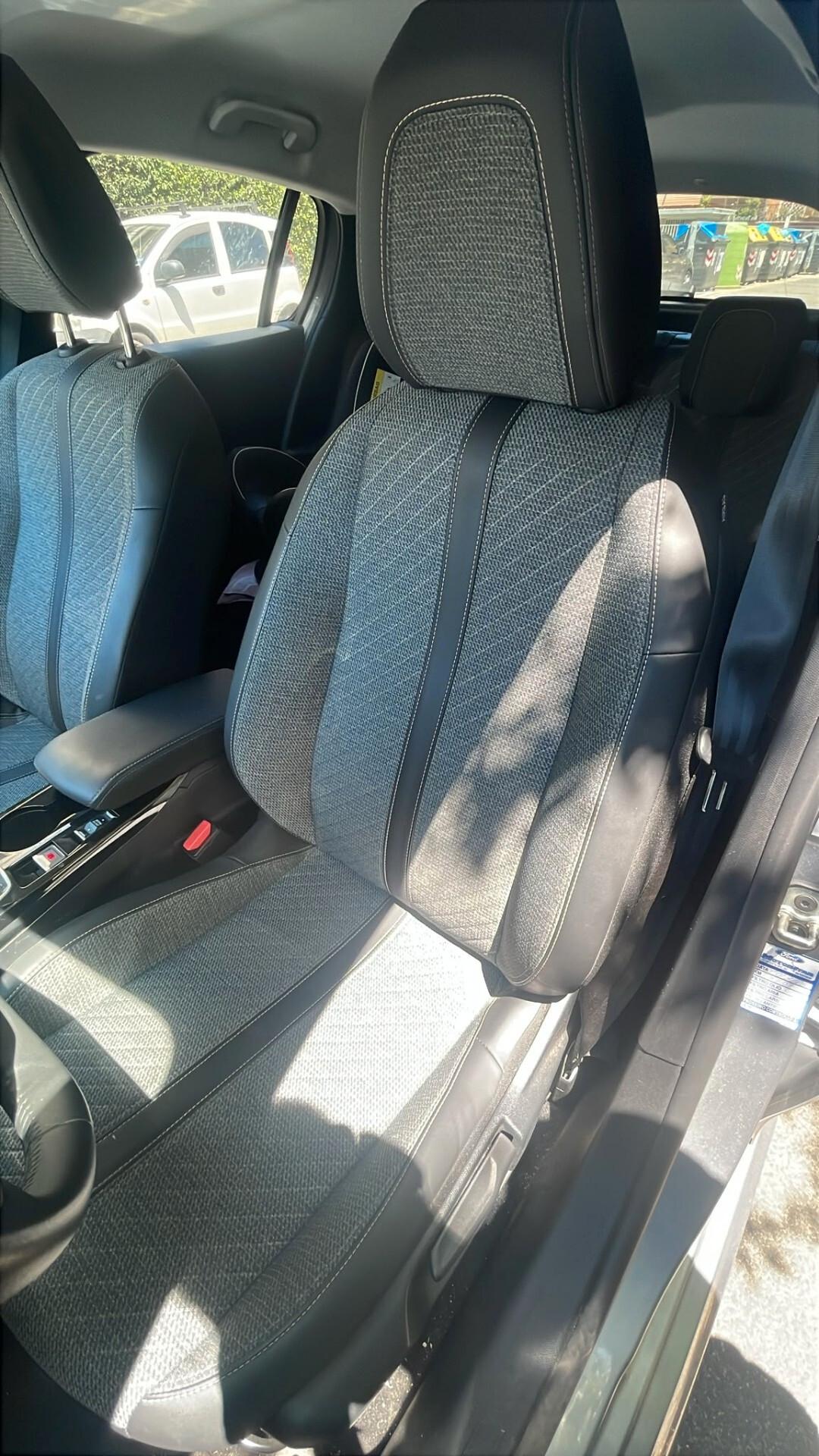 Peugeot 208 PureTech 100 Stop&Start 5 porte Allure