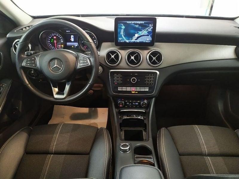 Mercedes-Benz GLA 200 d Premium 4matic auto