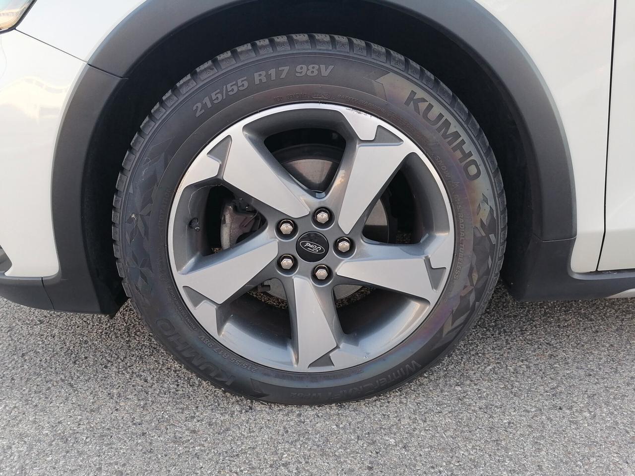 Ford FOCUS ACTIVE 1.5 DIESEL 120 CV **100.000 KM** 2021**