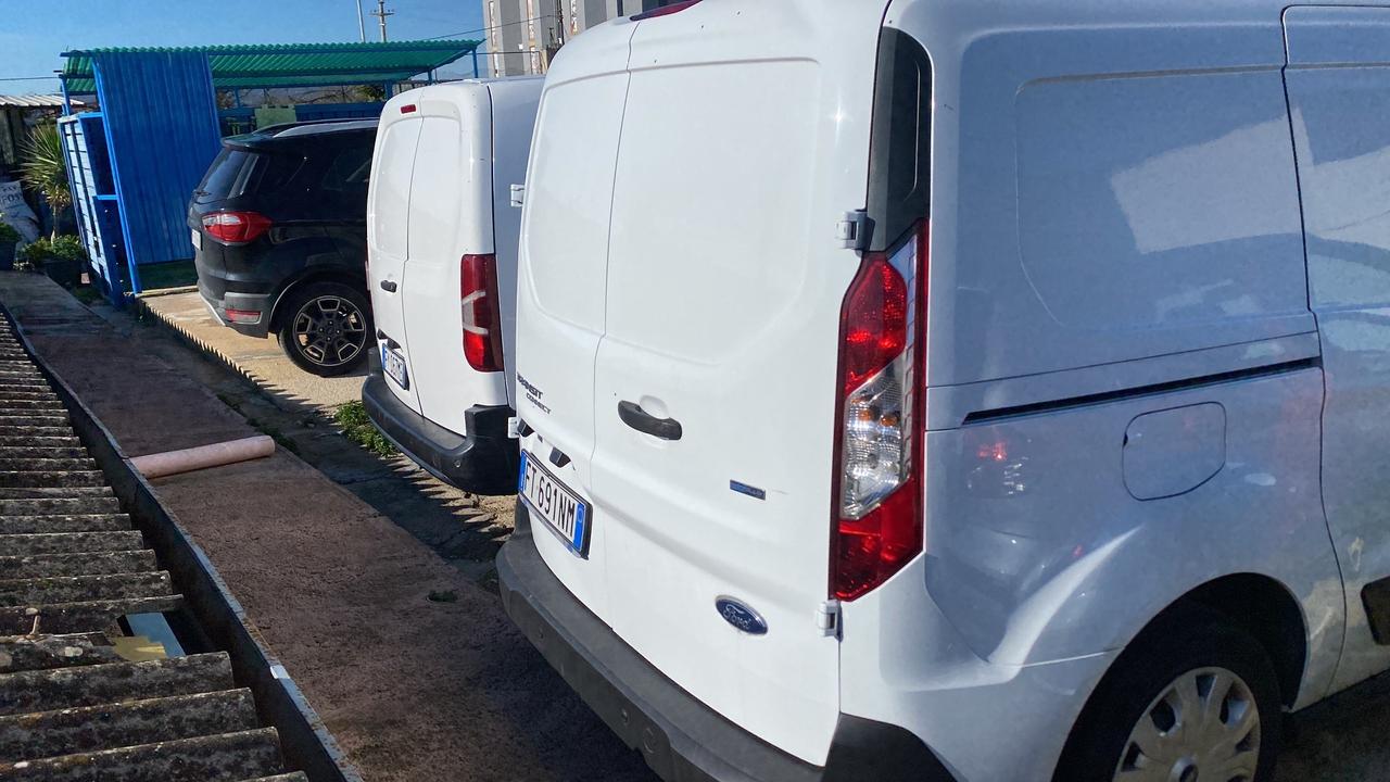 --Ford TRANSIT CONNECT 3 POSTI - PROBLEMA AL MOTORE--POSSIBILITA' collaborazione stock auto per commercianti ---