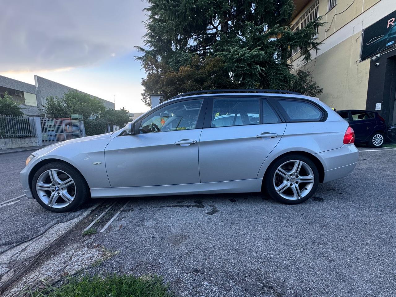 Bmw 318 318i cat Touring MSport