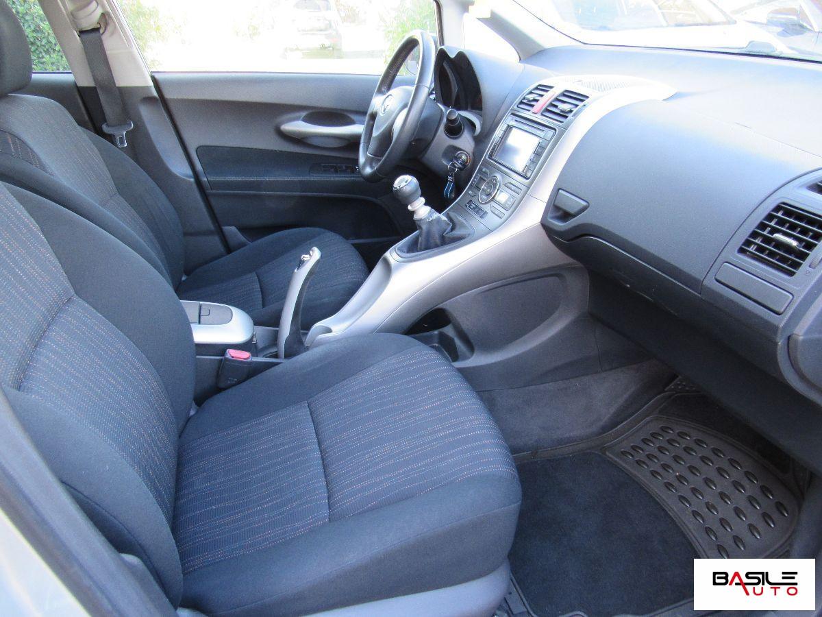 TOYOTA - Auris - D-4D 5p. Sol