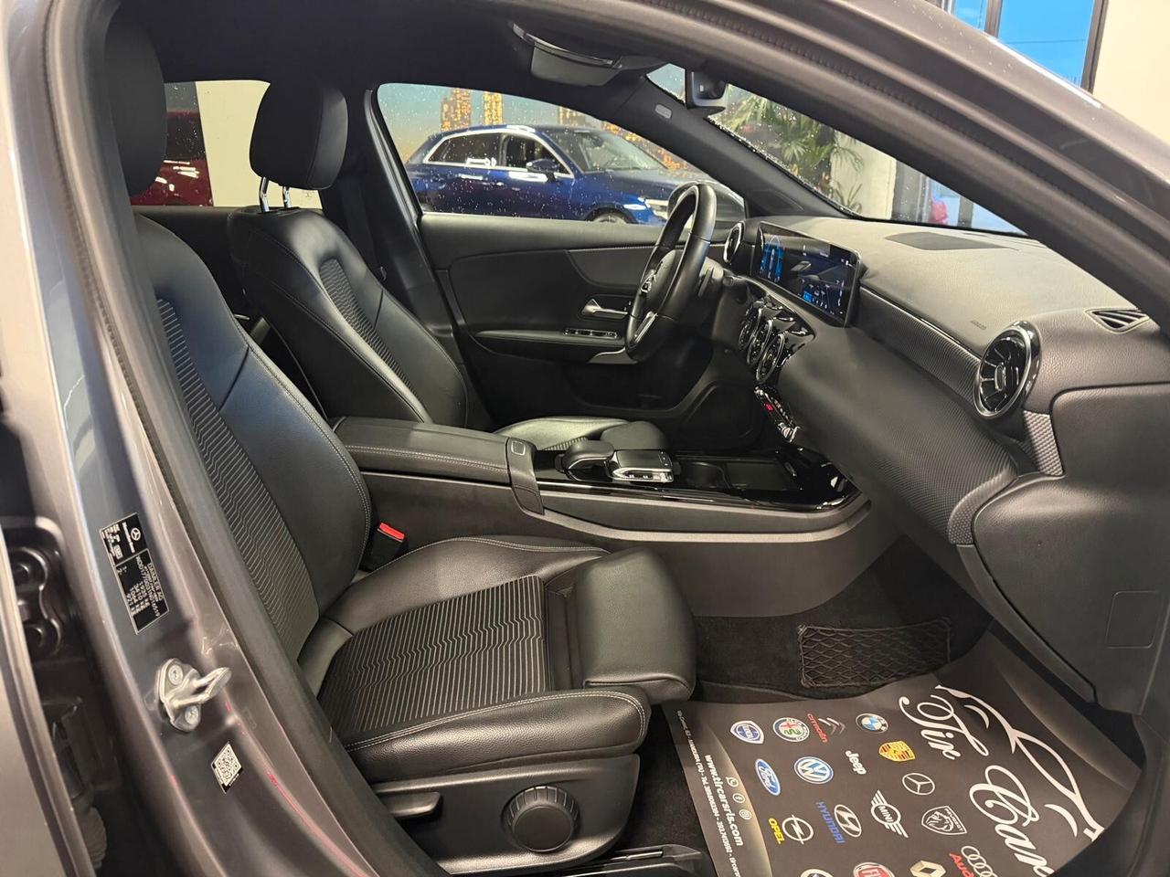 MERCEDES BENZ CLASSE A 180D SPORT 1.5 116CV PELLE NAVI CAM ANNO 2019