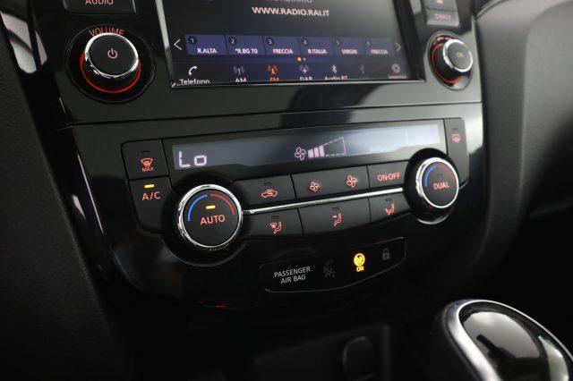 NISSAN Qashqai Qashqai N-Connecta DIG-T 160 DCT