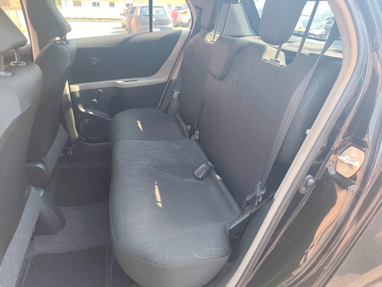 Toyota Yaris 1.0 Benz euro 4 5 porte