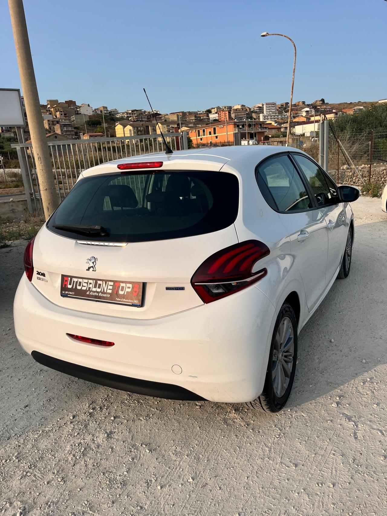 Peugeot 208 BlueHDi 75 S&S 5 porte anno 2016
