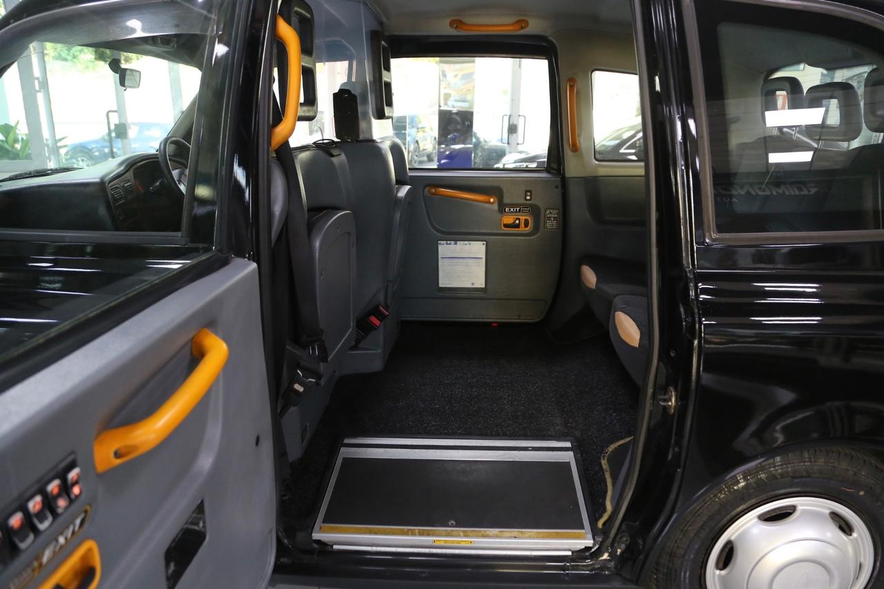 Austin LTI TX4 auto London Taxi International