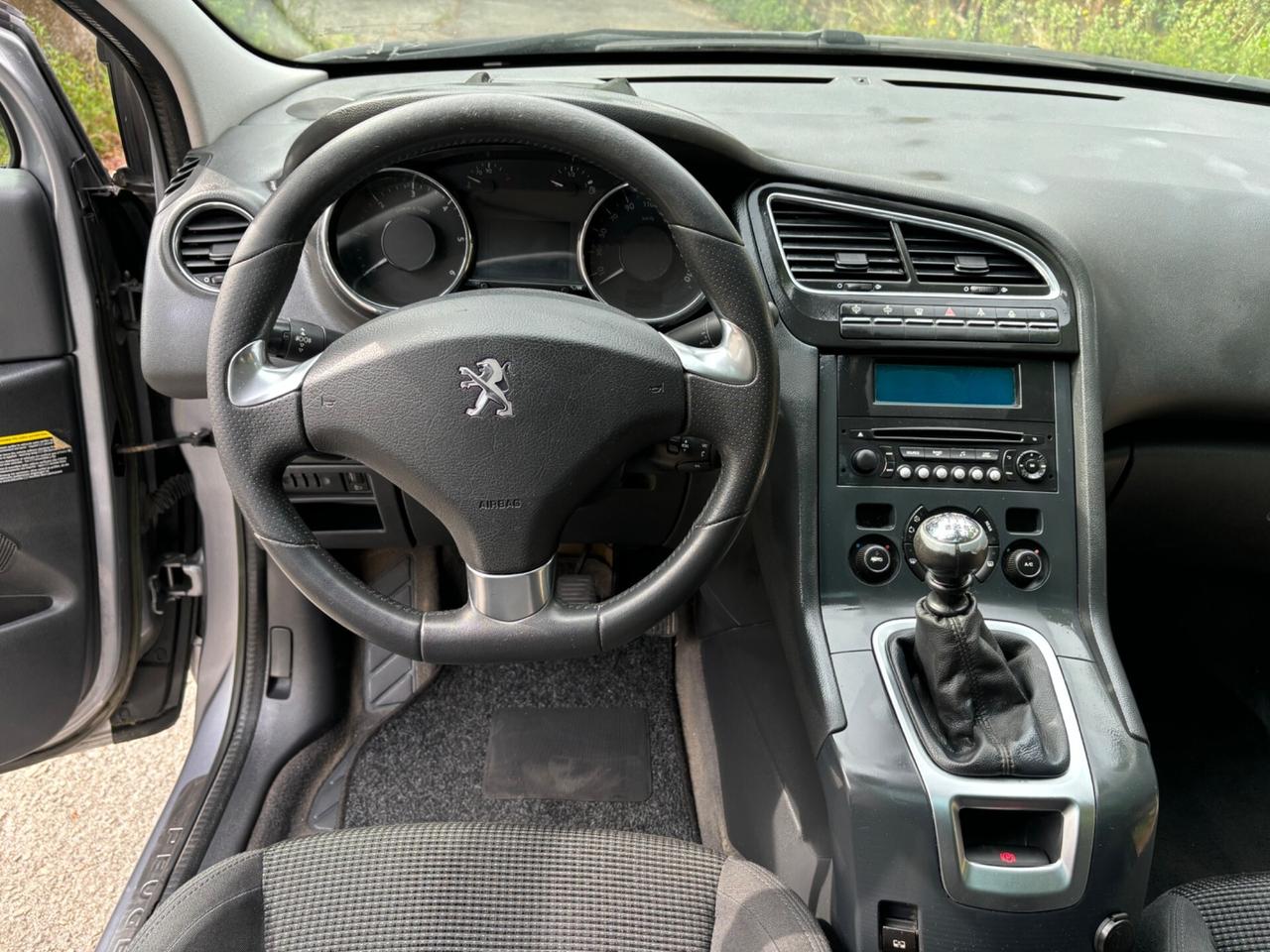 Peugeot 5008 2.0 HDi 150CV Active