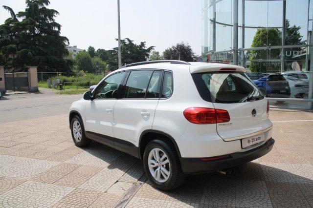 VOLKSWAGEN Tiguan 2.0 TDI 110 CV Cross BlueMotion Technology