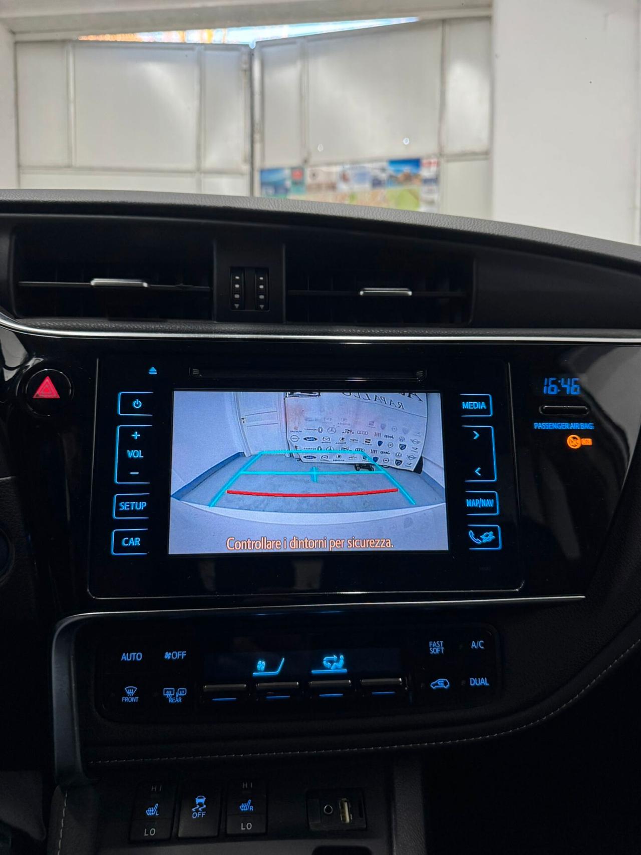 Toyota Auris Touring Sports 1.8 Hybrid Active Plus