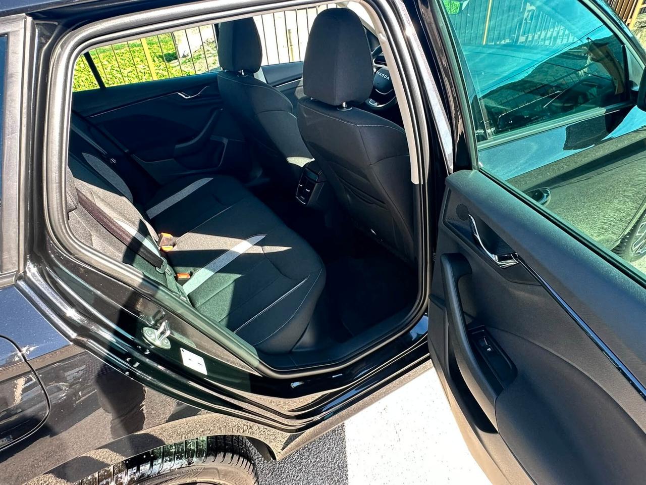 Skoda Kamiq 1.0 TSI 115 CV DSG Black Dots