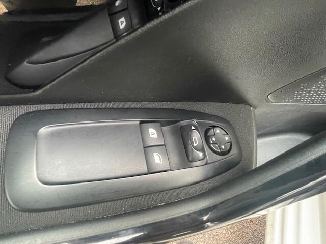 Peugeot 208 BlueHDi 1.5 Active