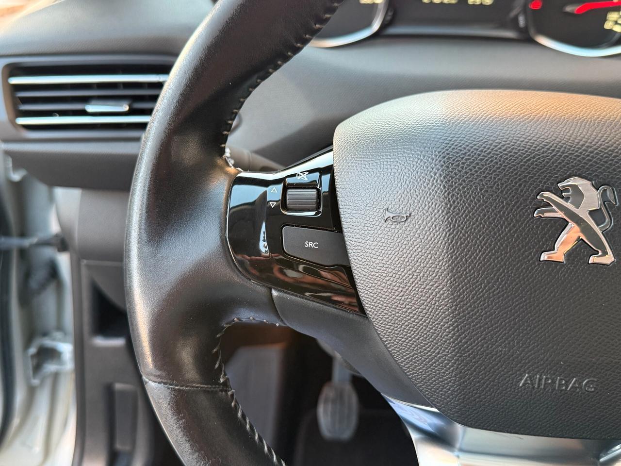 Peugeot 308 BlueHDi SW Allure NAVI FULL LED - 2016