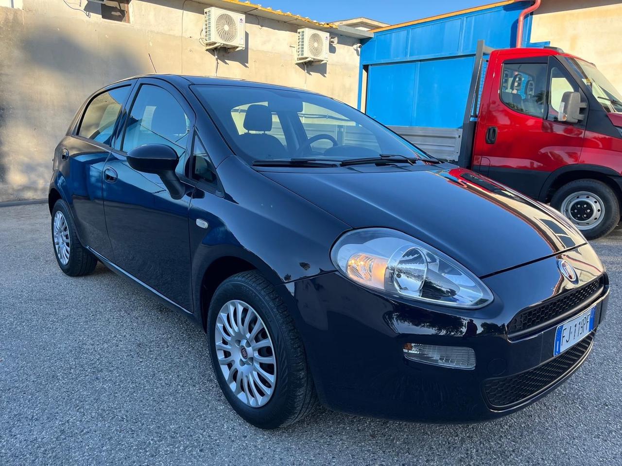 Fiat grande punto 5P-1.2 benz-km 50000-2017