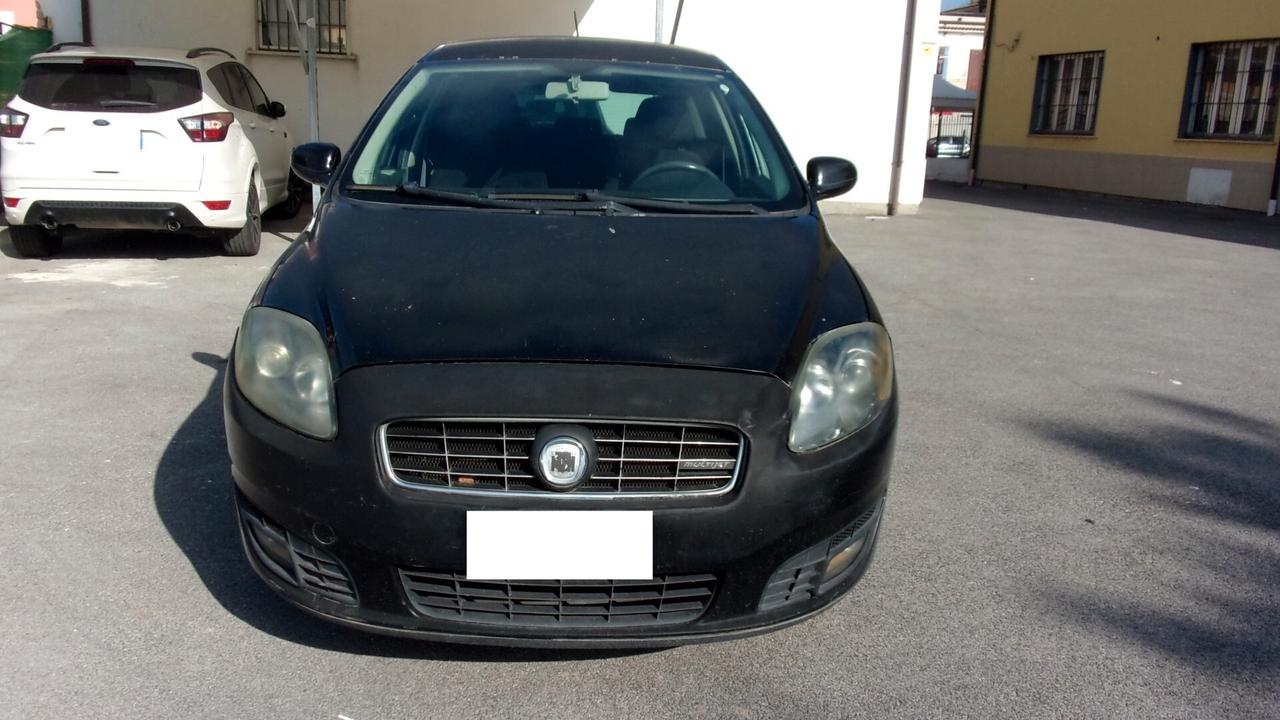 Fiat Croma 1.9 Multijet 16V aut. Dynamic