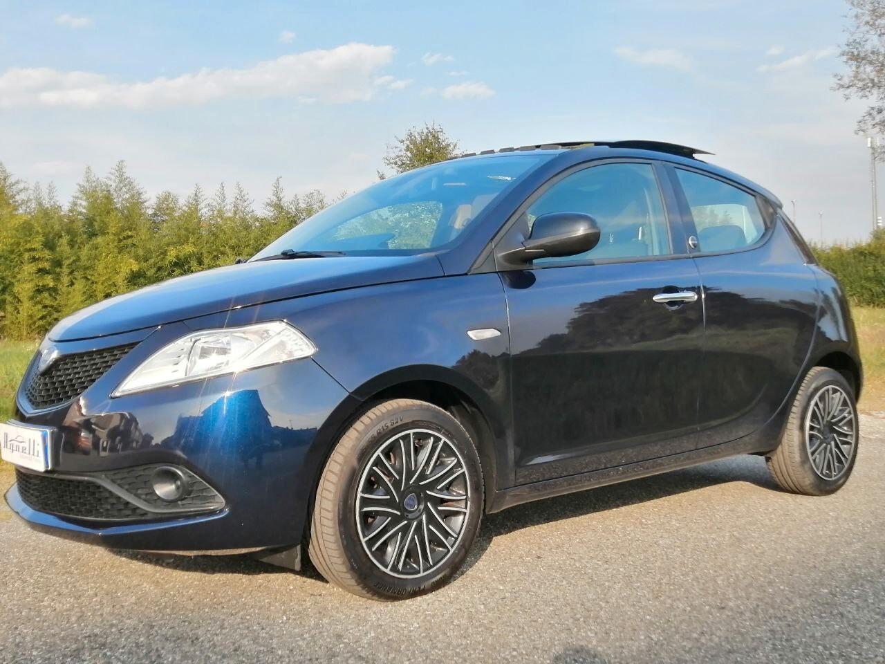 Lancia Ypsilon 1.2 69 CV 5 porte GPL Ecochic Gold Idonea Neopatentati