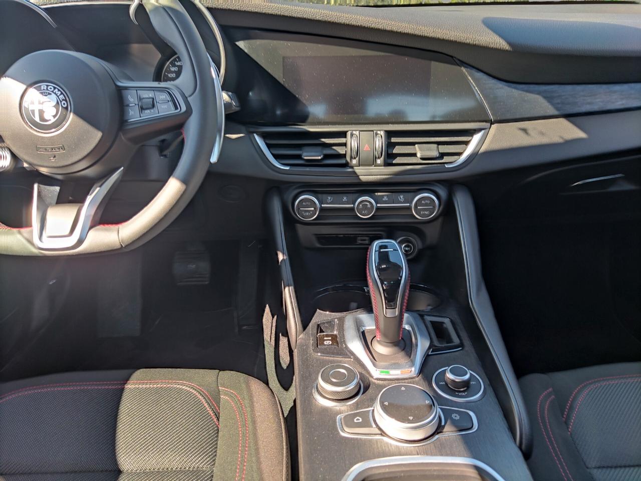 Alfa Romeo Giulia 2.0 Turbo 200 CV AT8 Business