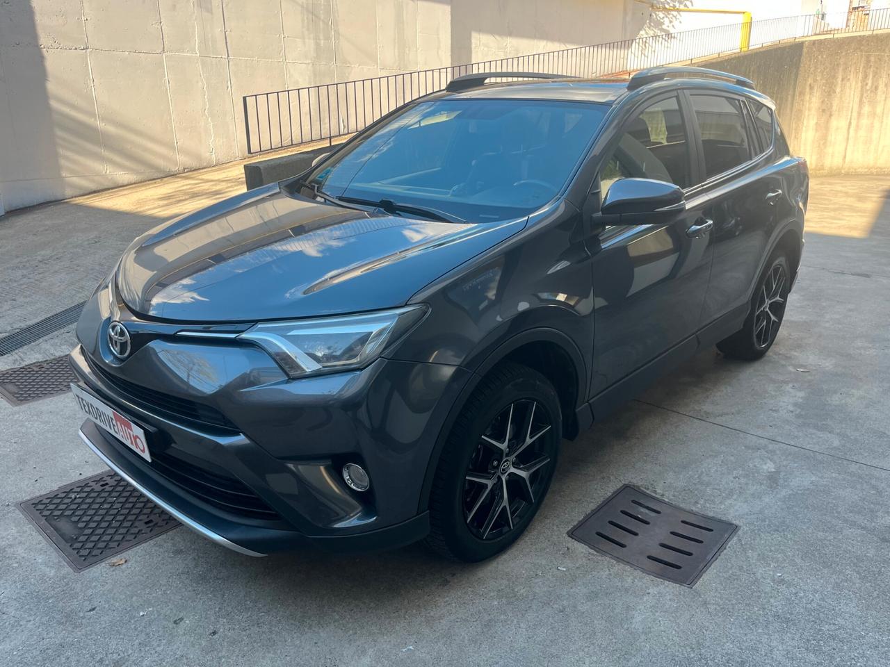 Toyota RAV 4 RAV4 2.0 D-4D 2WD Style