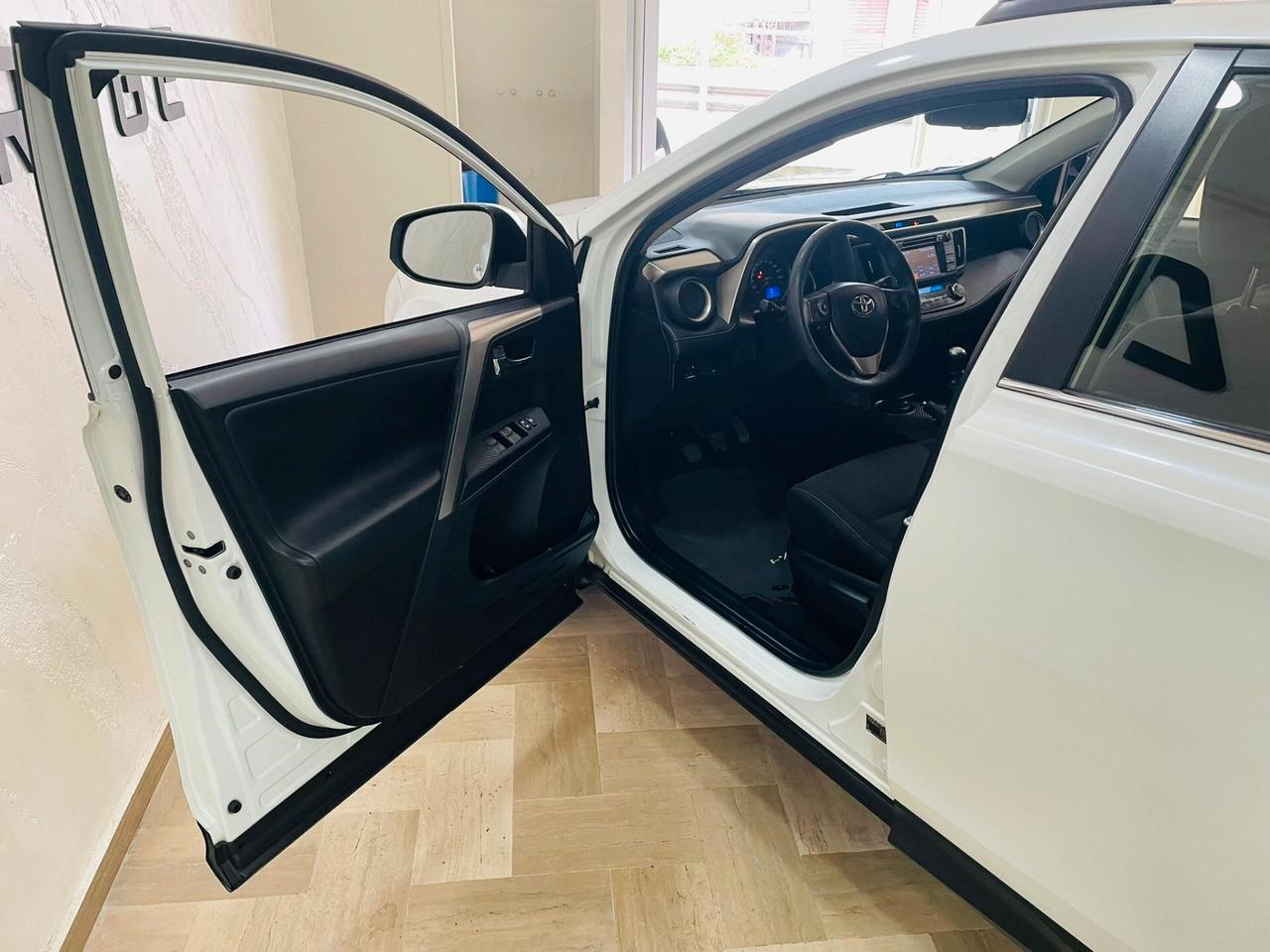 Toyota RAV 4 RAV4 2.0 D-4D 2WD