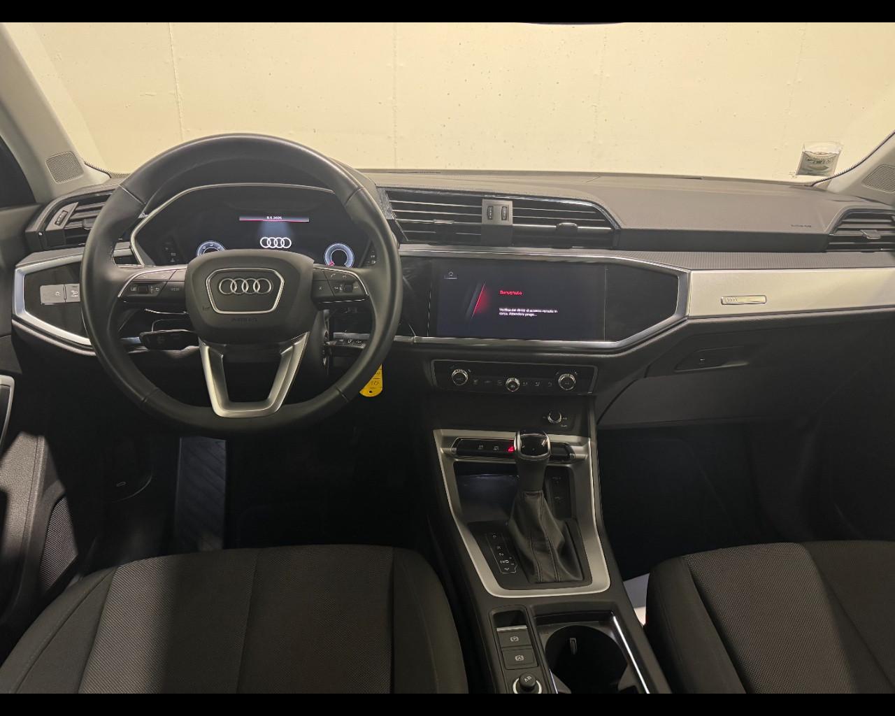 AUDI Q3 35 TDI S-TRONIC BUSINESS ADVANCED
