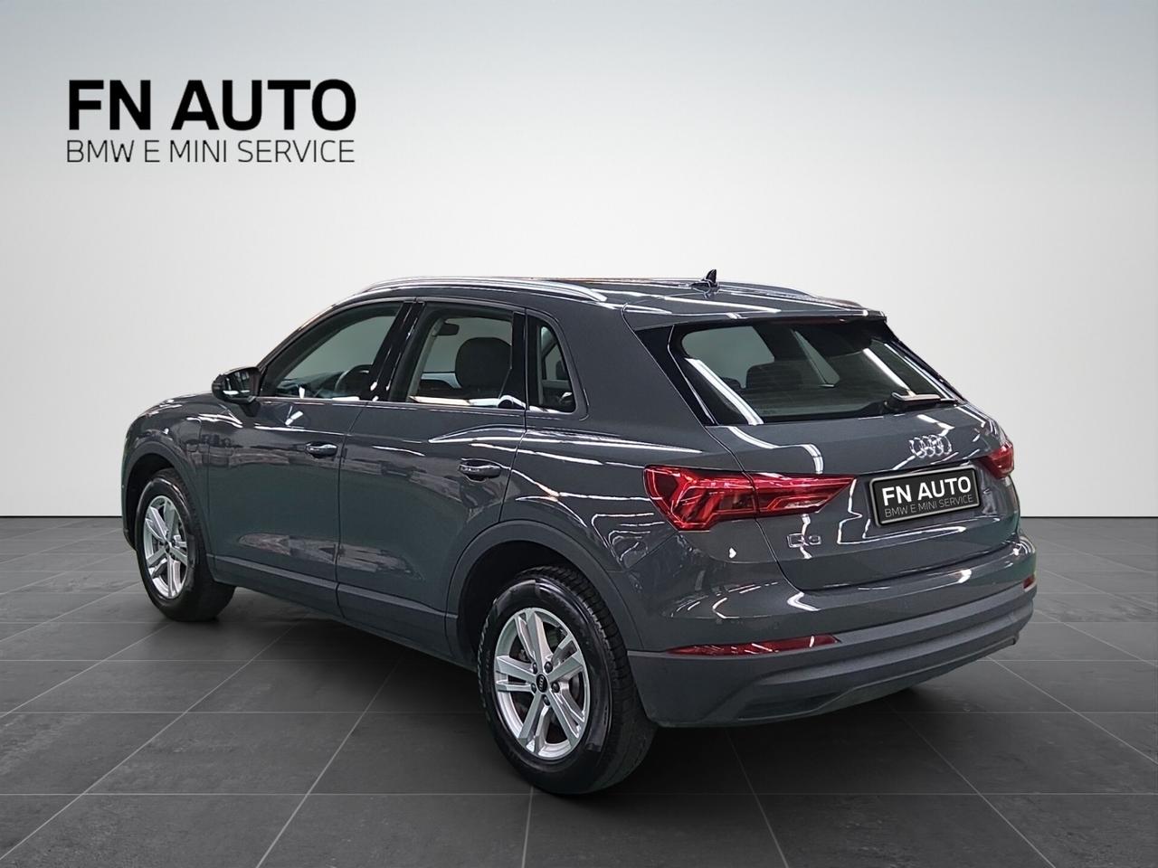 Audi Q3 45 TFSI e S tronic Business