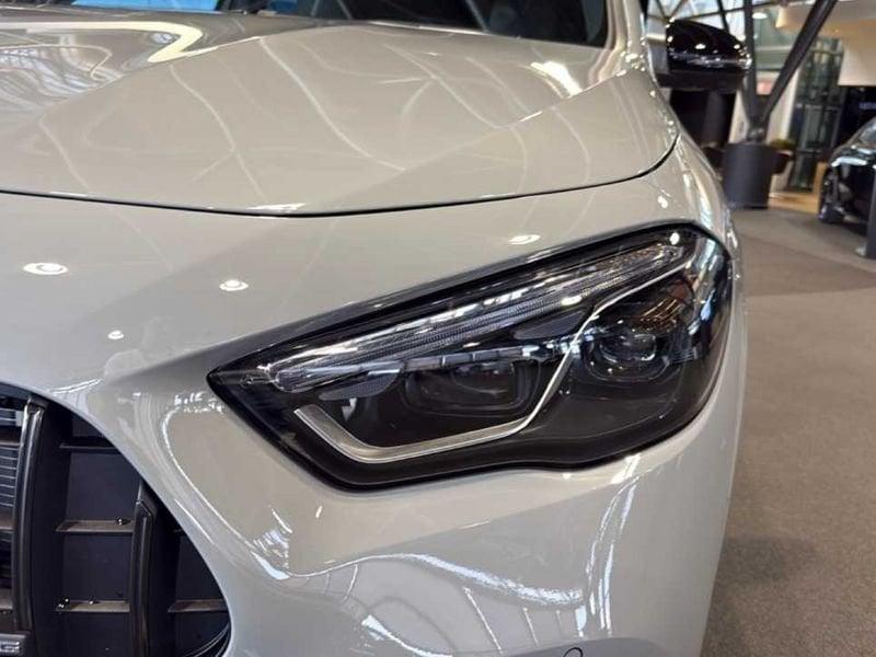 Mercedes-Benz GLA 35 AMG Premium Plus