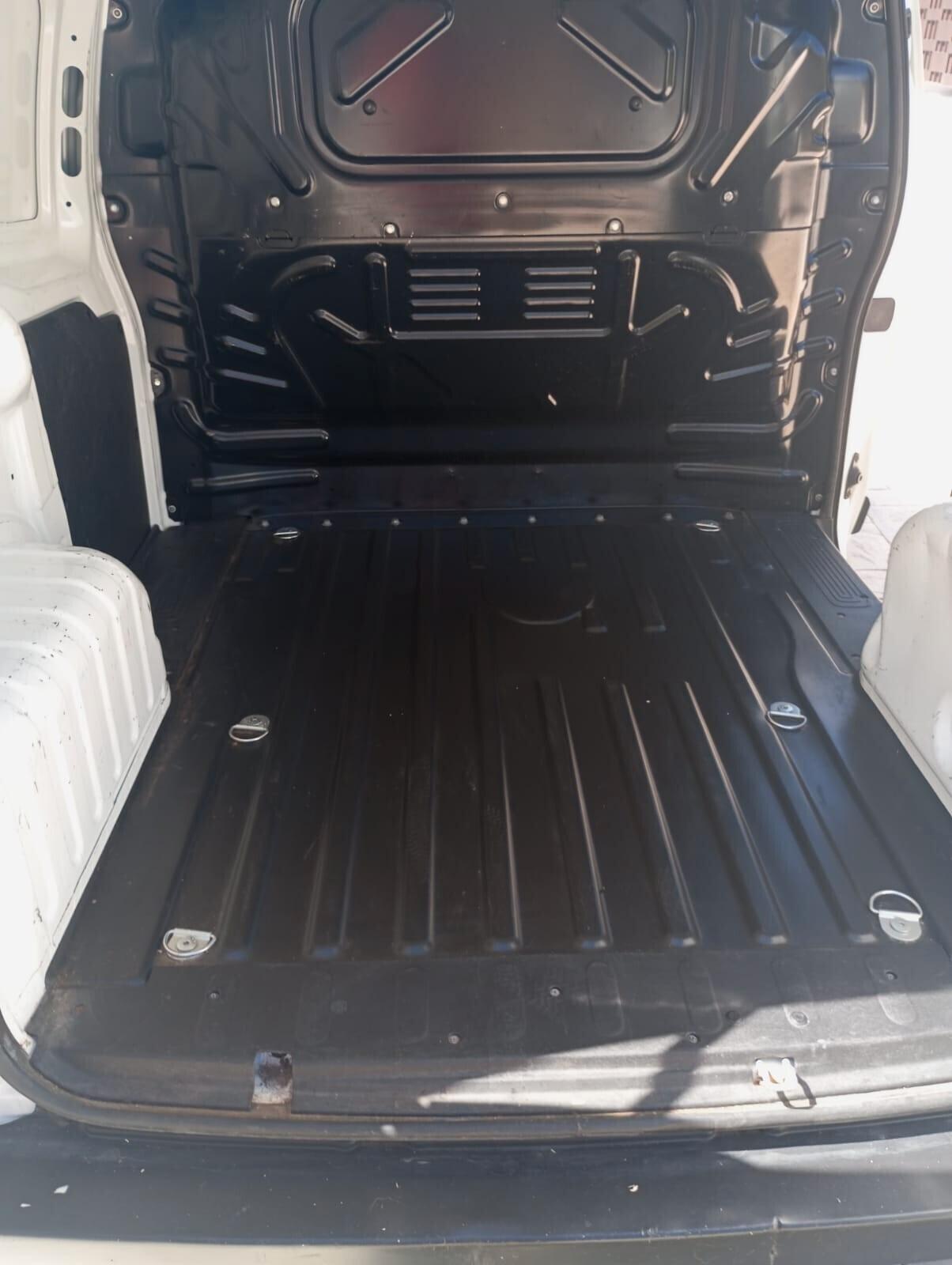 Fiat Fiorino 1.3 MJT 95CV Cargo Adventure