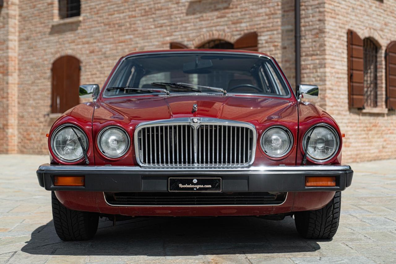 Jaguar XJ6 4.2 MANUALE - JAG00089