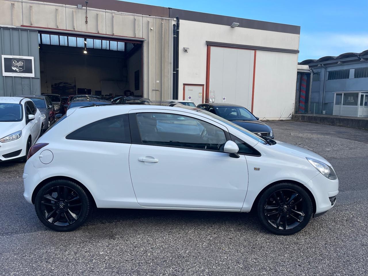 Opel Corsa 1.2 Neopatentati Sport