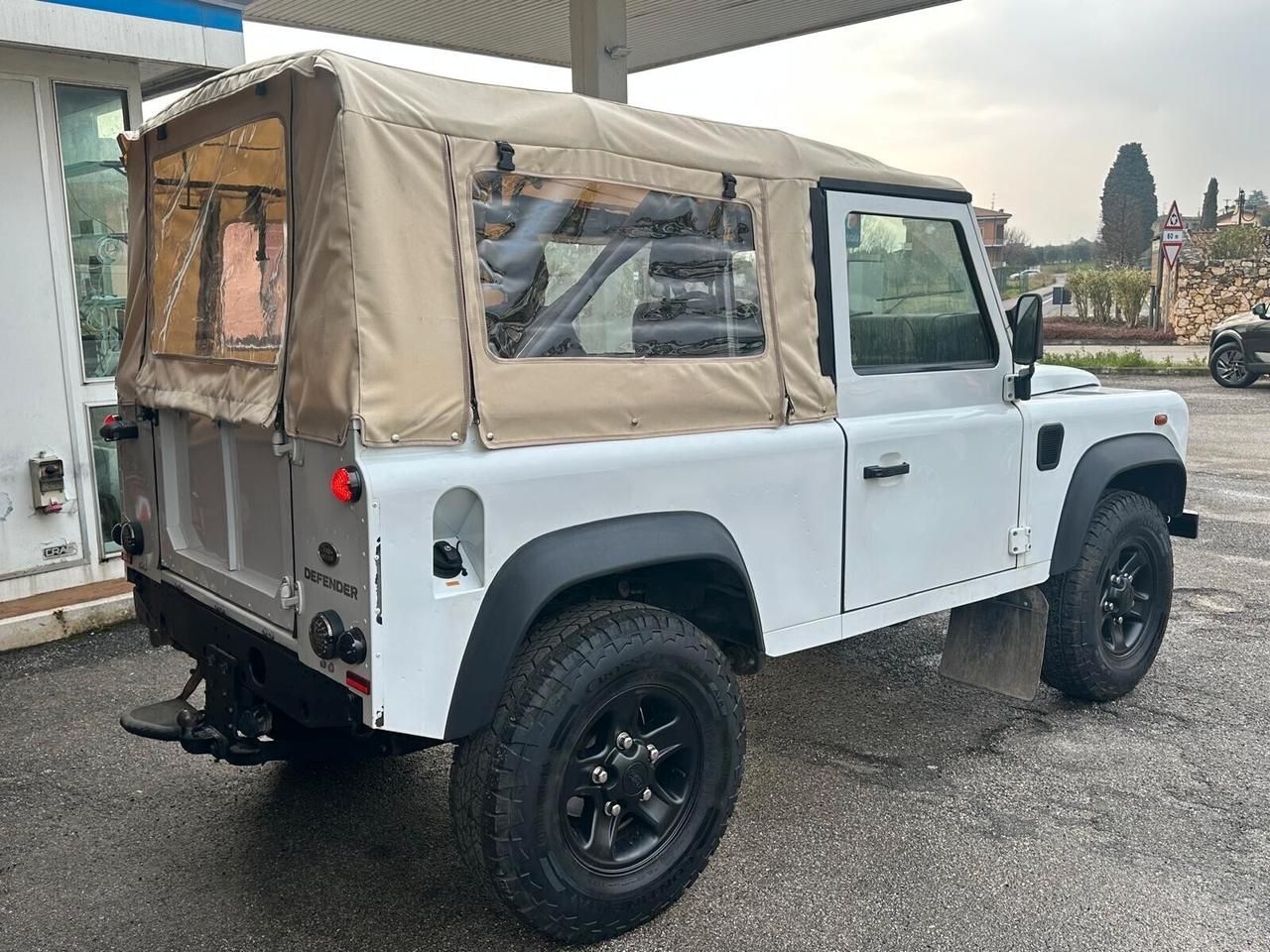 Land Rover Defender td4 90 Cabrio / Soft Top 6 posti