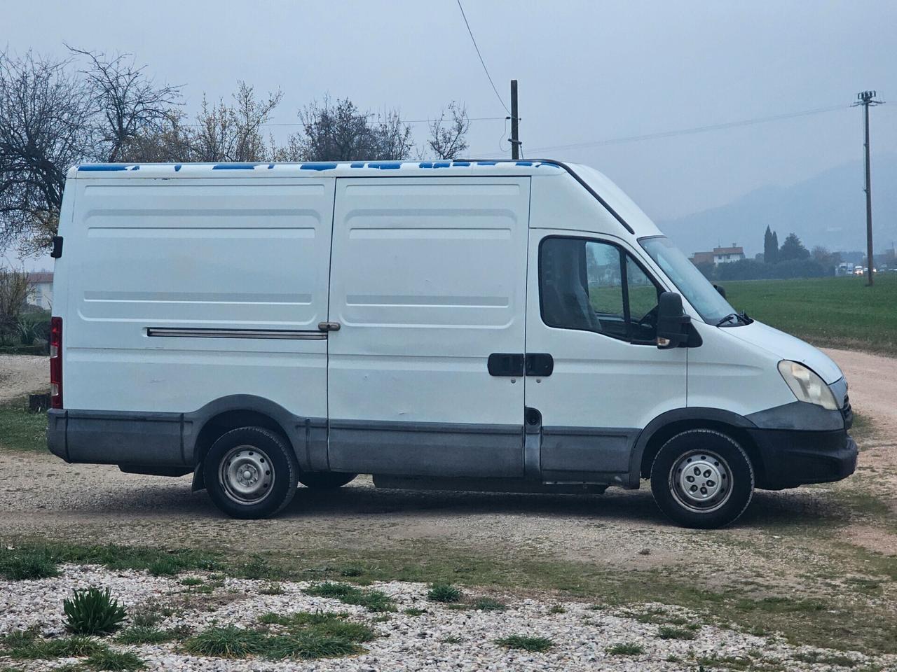 Iveco Daily 3000 BENZ/GPL UNICO PROPRIETARIO ANNO 12/2013