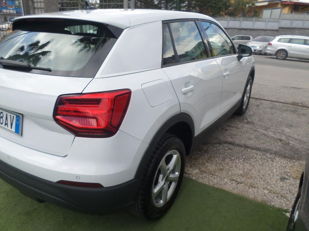 Audi Q2 30 TDI S tronic Business