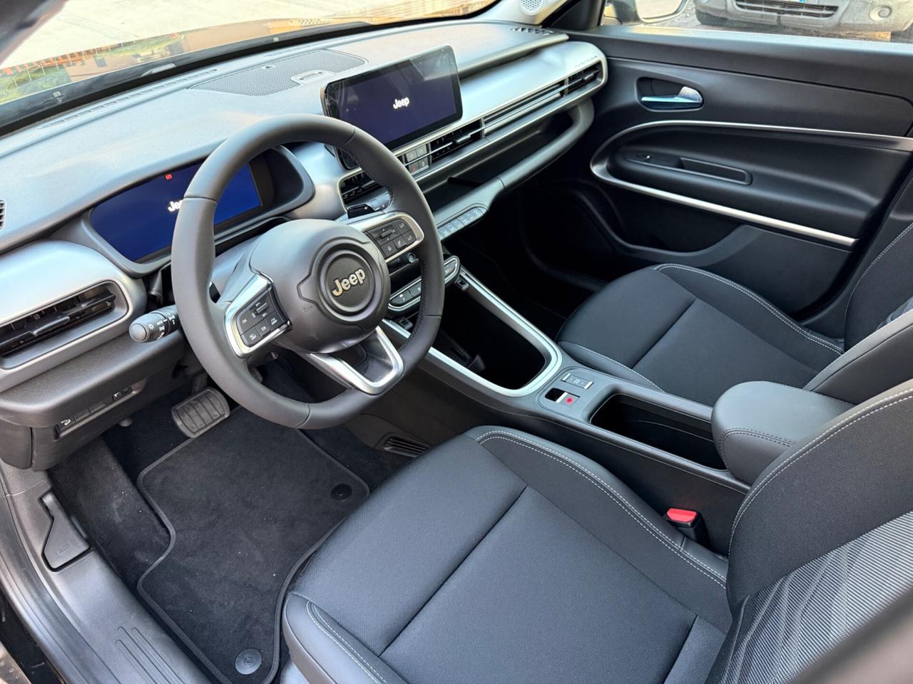 Jeep Avenger 1.2 Turbo e-Hybrid MHEV Summit