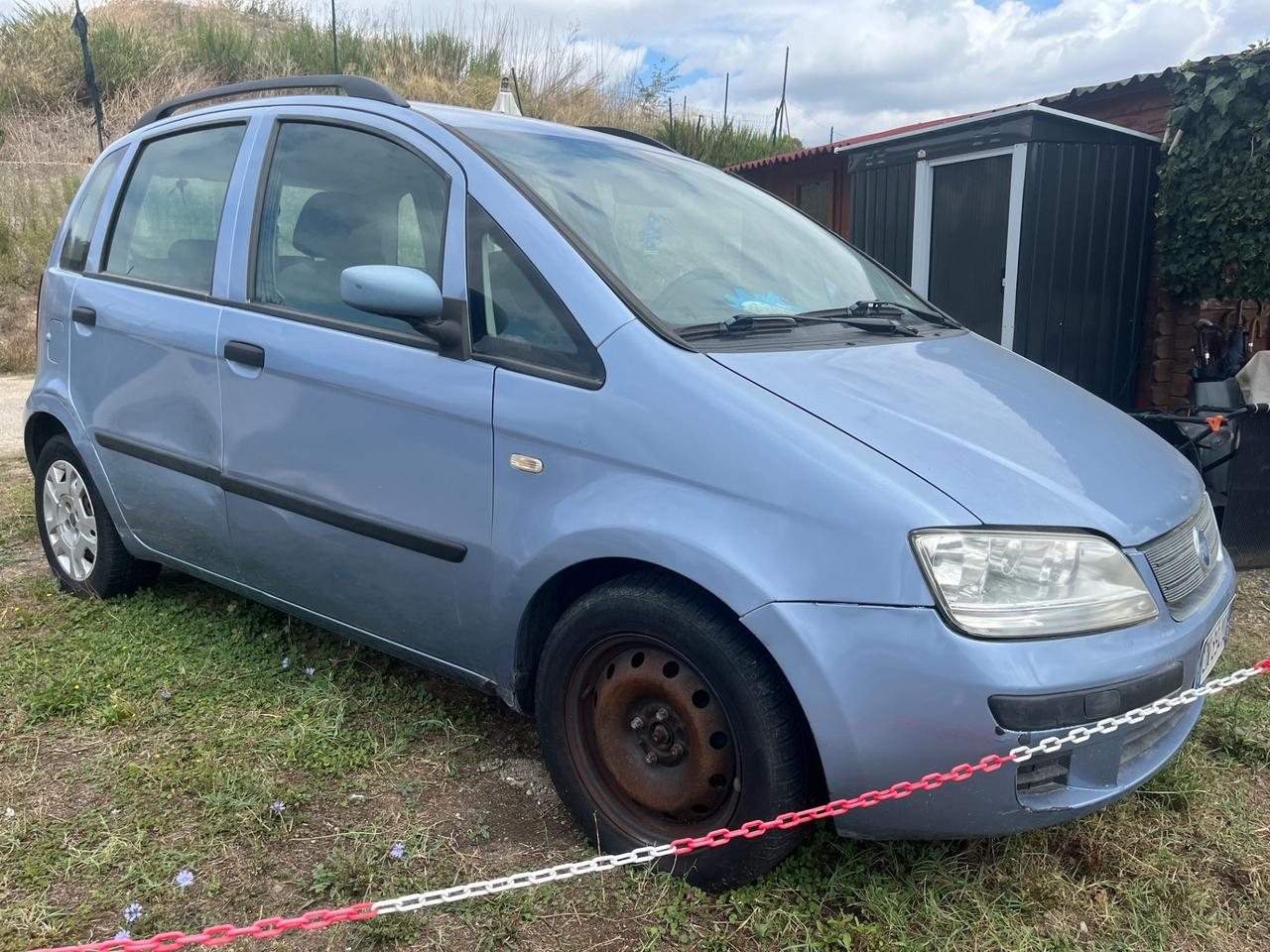 Fiat Idea 1.2 16V BlackLabel 129.000 km
