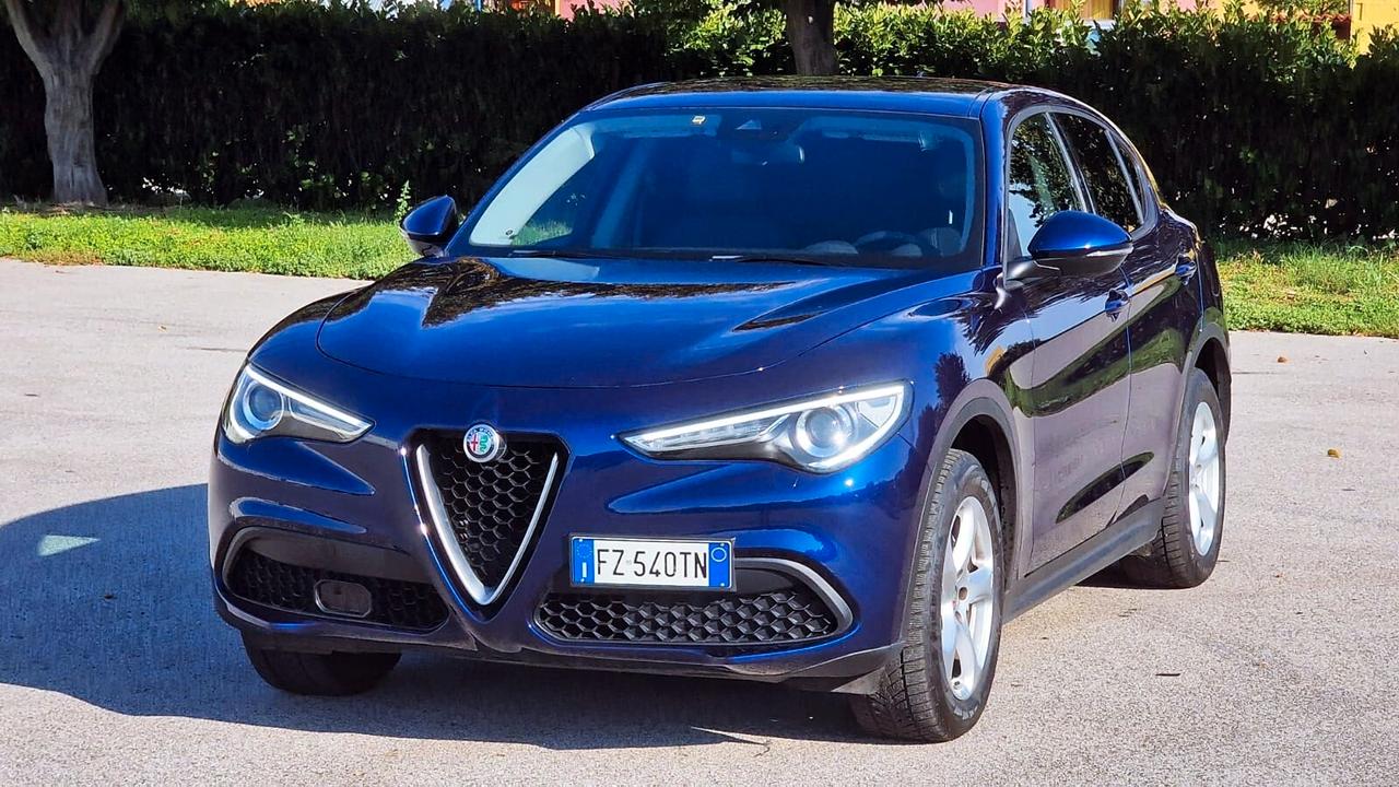 Alfa Romeo STELVIO 2.2 190CV 4x4 Gancio Traino