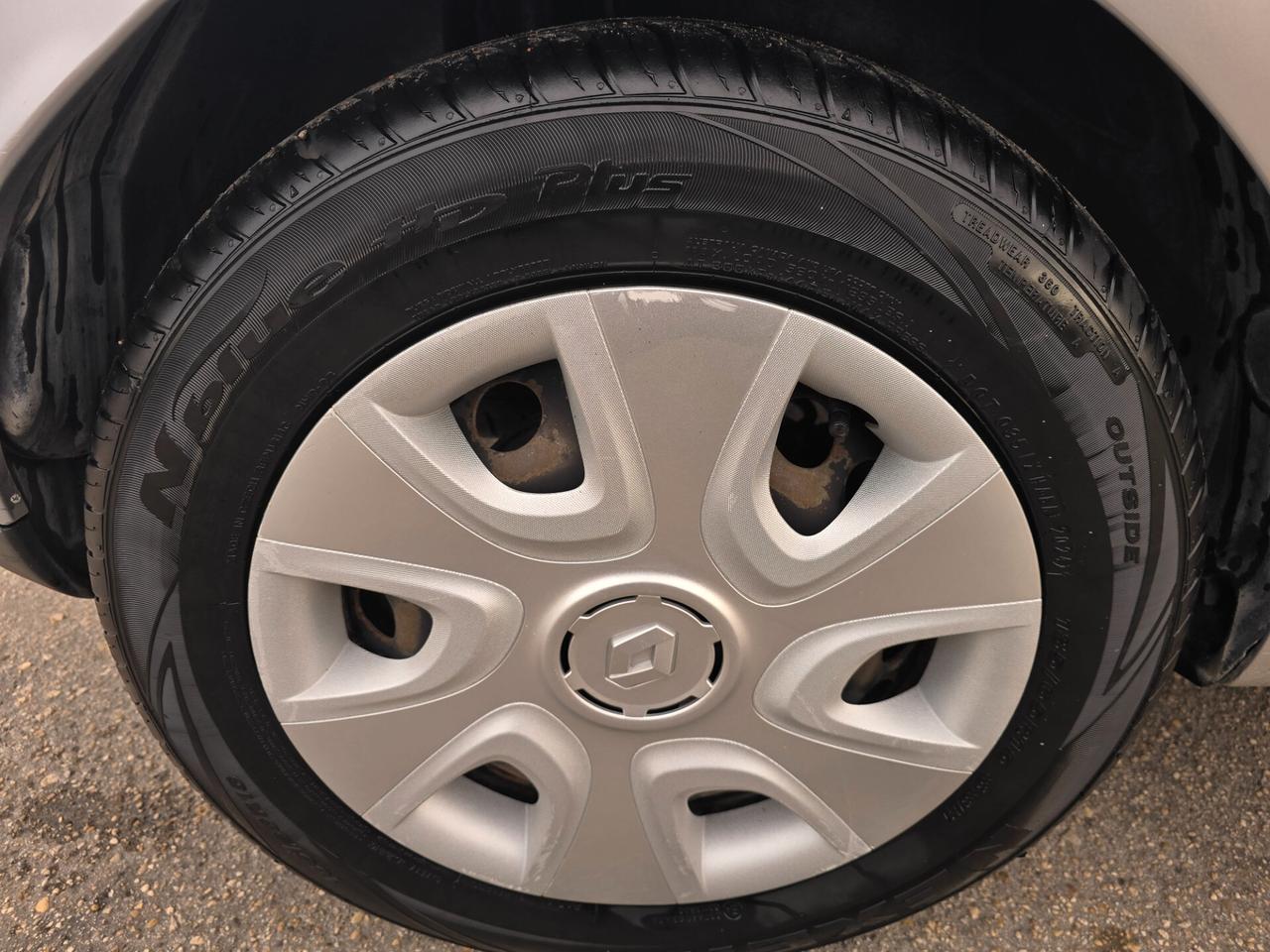 Renault Clio 1.2 75CV 5 porte Wave