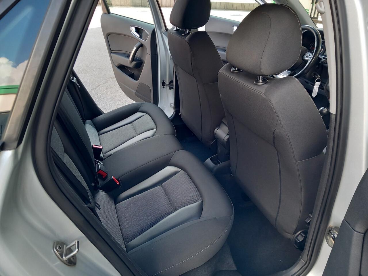 Audi A1 1.6 TDI S tronic SPB SLINE