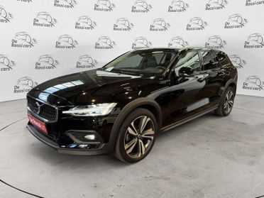Volvo V60 Cross Country B4 (d) AWD automatico Ultimate
