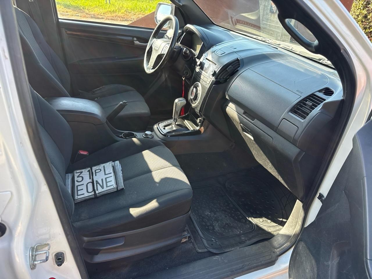 Isuzu D-Max 2.5 Crew Cab Quasar A/T 4WD