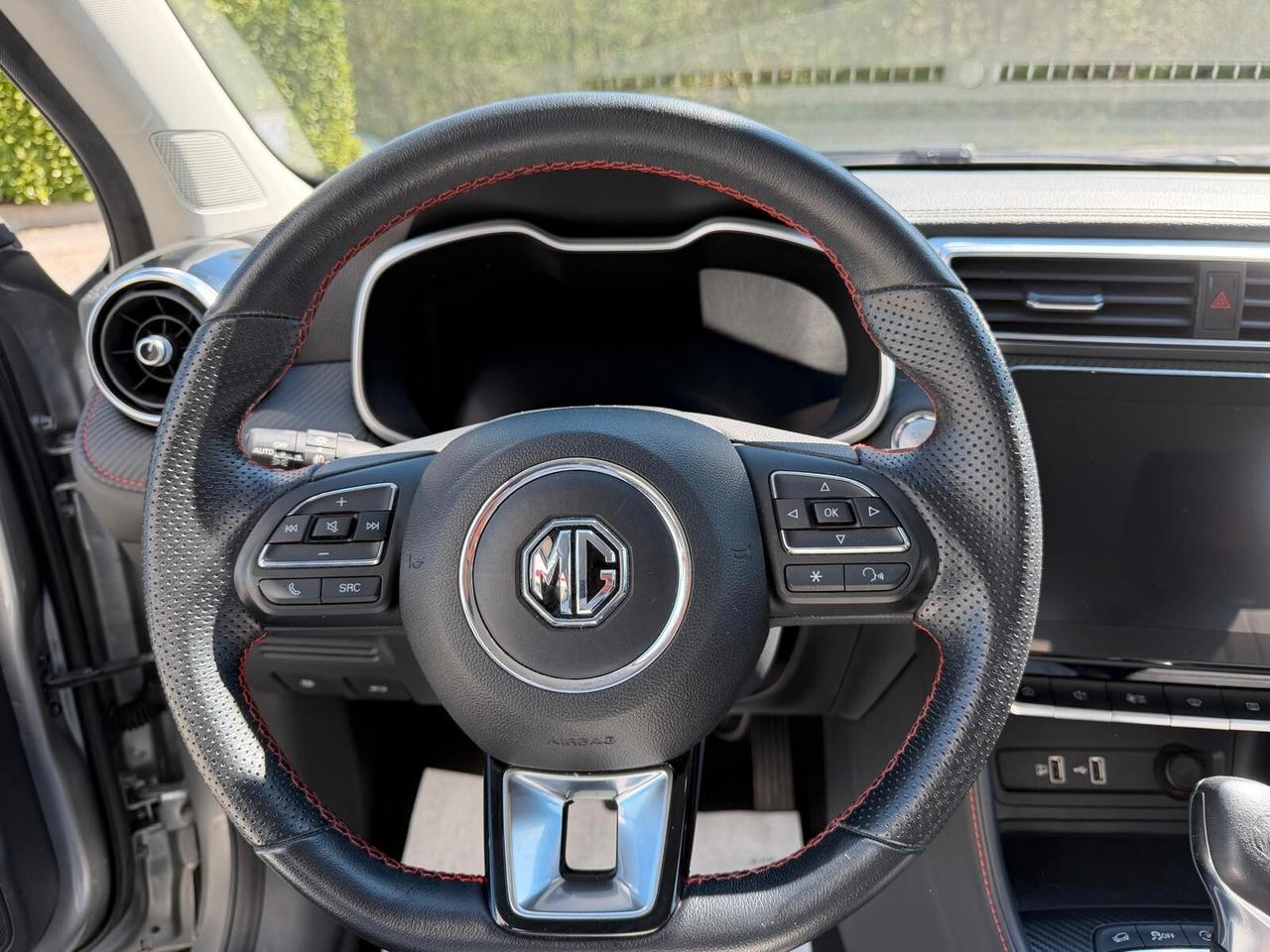 Mg ZS 1.0T-GDI AUTO. Luxury 111CV NEOP.