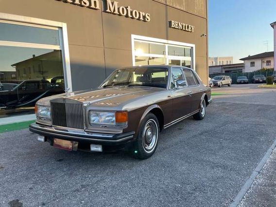Rolls-Royce Silver Spirit