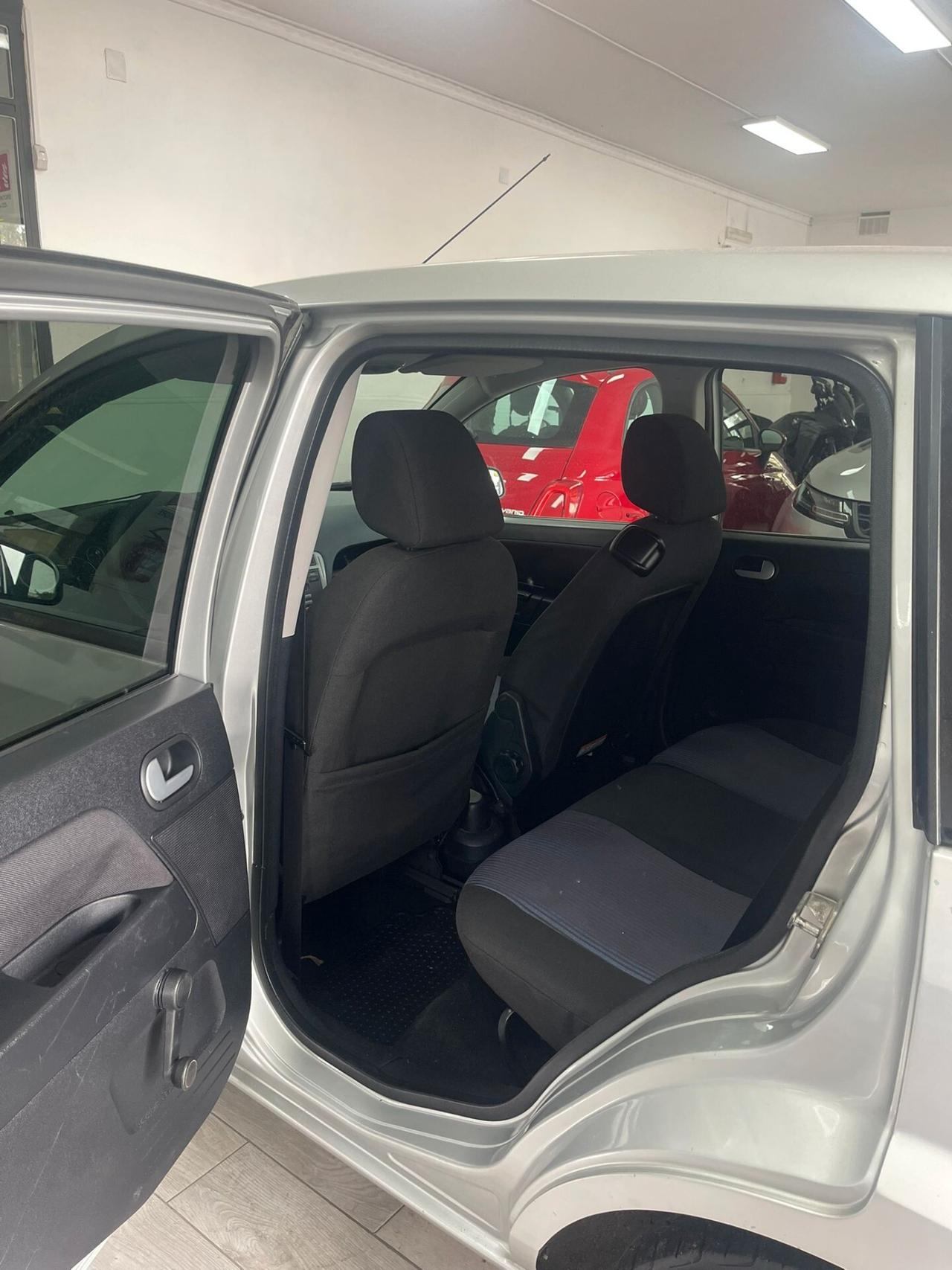 Ford Fusion 1.4 TDCi 5p. Collection