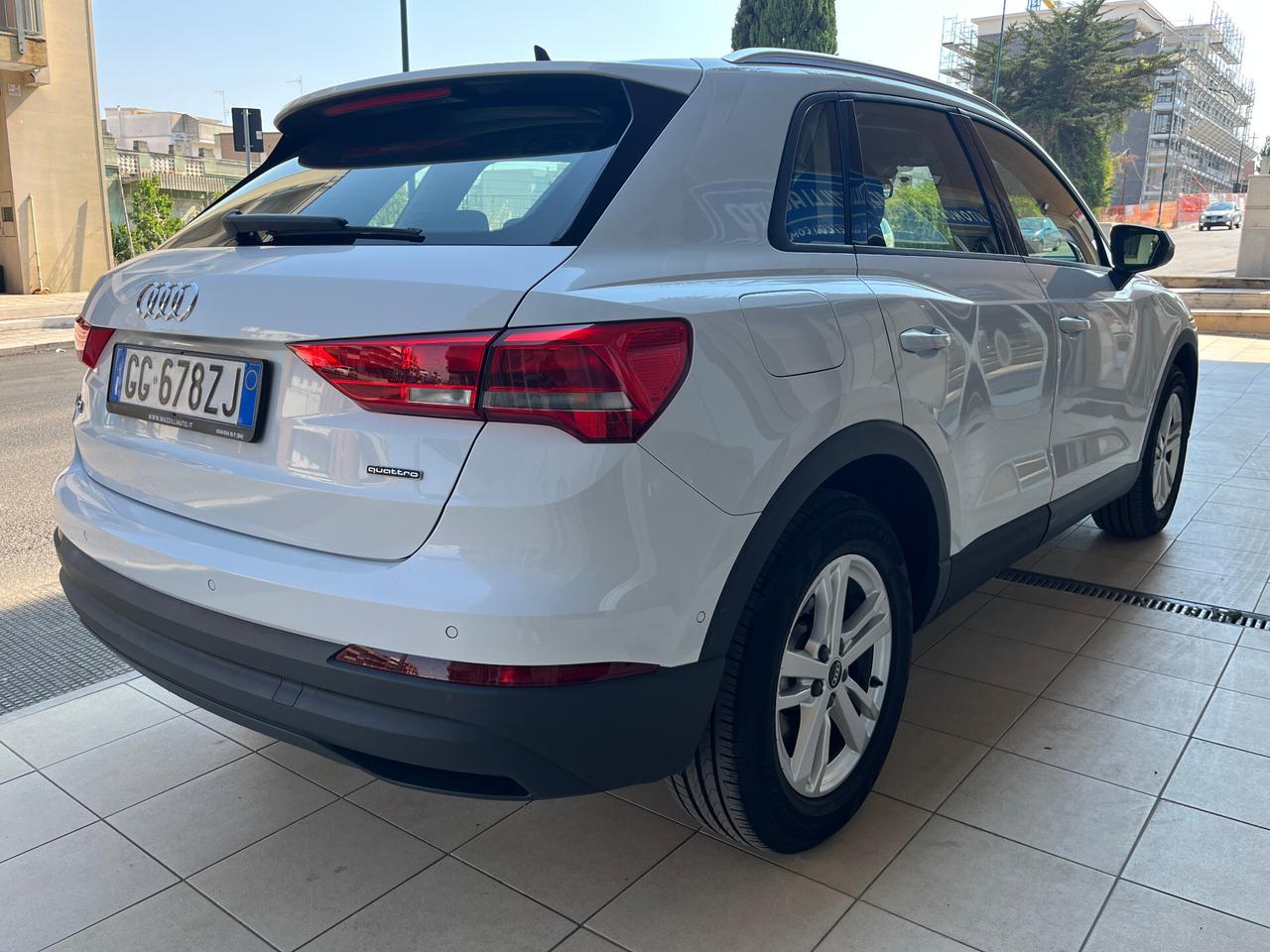 Audi Q3 40 TDI quattro S tronic Business