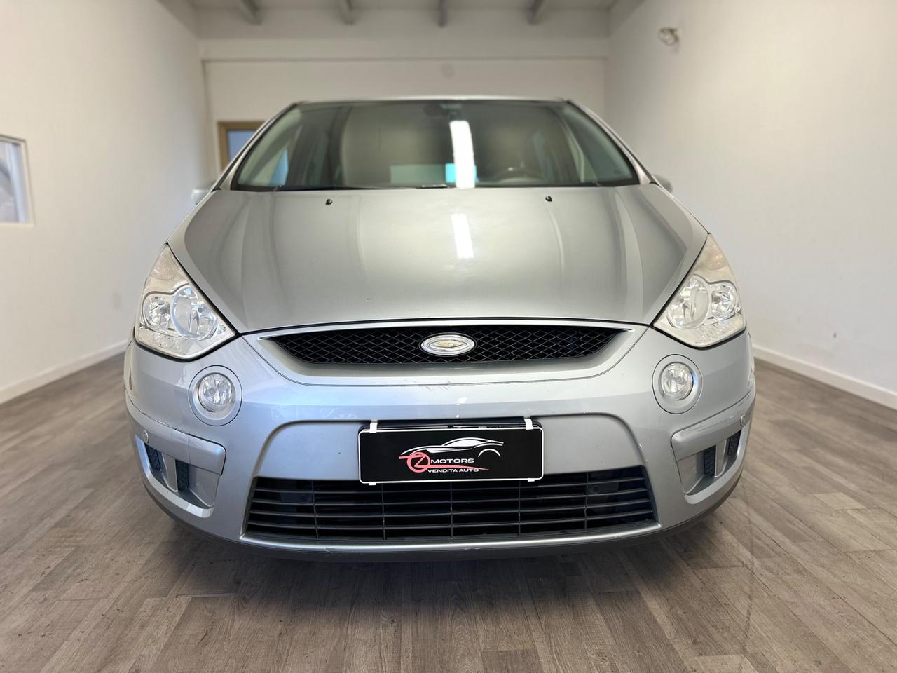 Ford S-Max 1.8 TDCi 125CV TITANIUM NEOPATENTATI