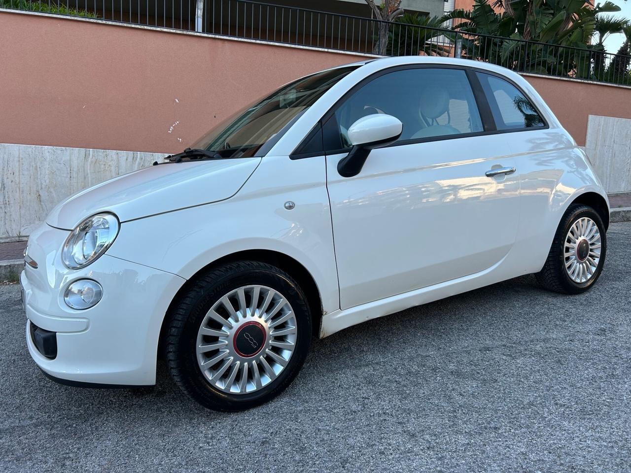 Fiat 500 1.2 Lounge ideale per neopatentati