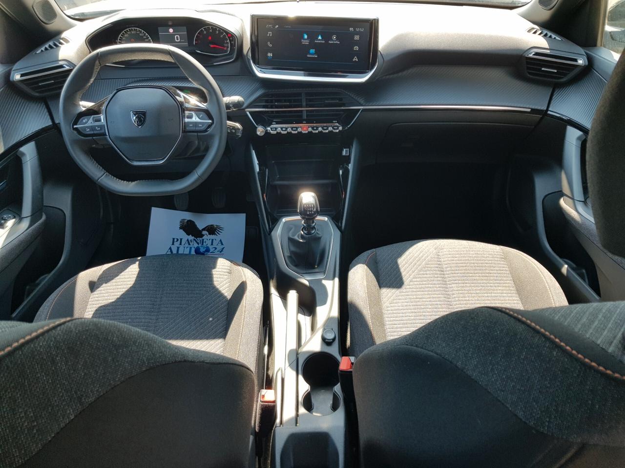 Peugeot 2008 2025 20.000 km – Come nuova