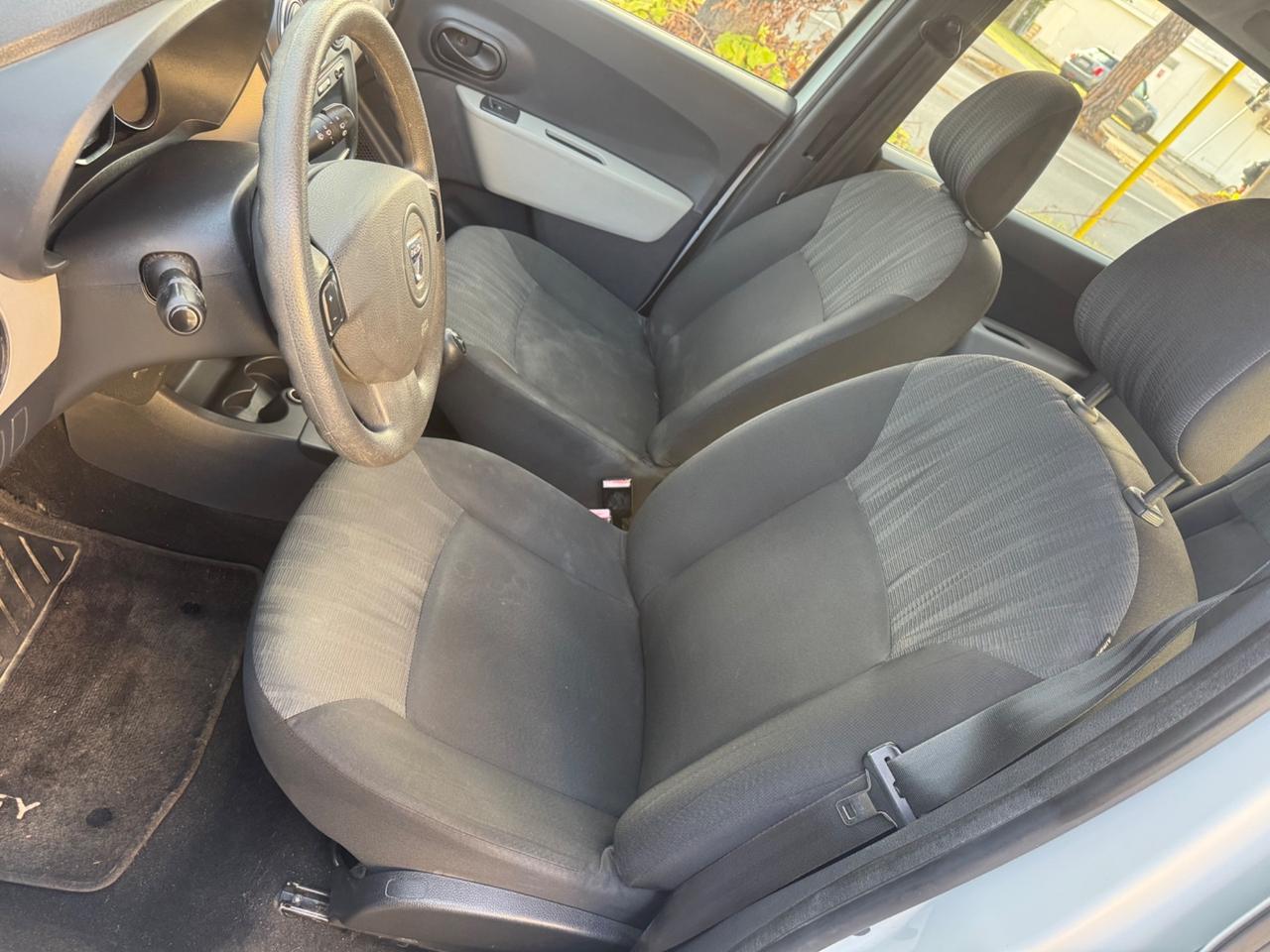 Dacia Lodgy 1.6 8V 85CV 7 posti garanzia 12 mesi