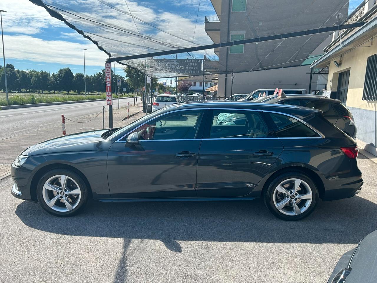 AUDI A4 Avant 35 2.0TDI 163CV S-Tronic Business - GANCIO TRAINO